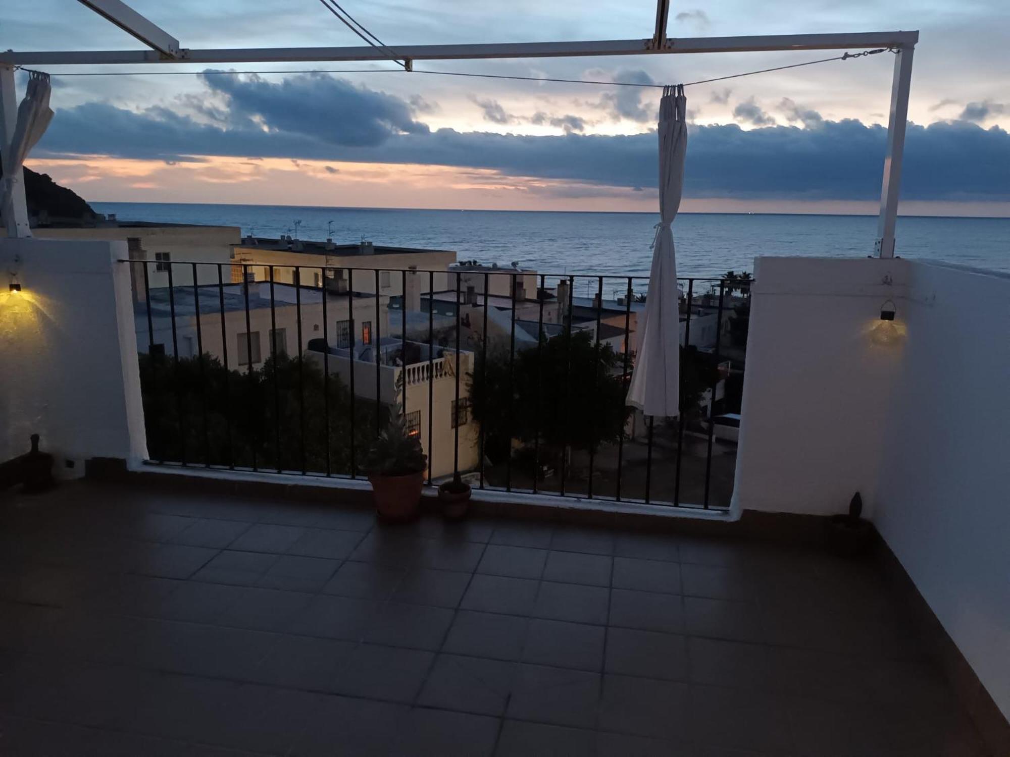 Апартаменты Atico Con Vistas Al Mar Карбонерас Экстерьер фото